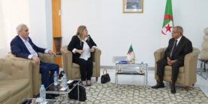 عون يستقبل المديرة العامة للشركة الفلسطينية “بيت جالا”