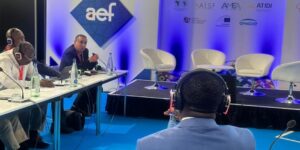 المدير العام لسونلغاز يبرز ببرشلونة طبيعة المنظومة الطاقوية في الجزائر ونموذج الاستهلاك