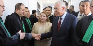 وزير العدل يقوم بزيارة تفقدية إلى بعض مرافق القطاع بالجزائر العاصمة