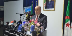 دعوة إلى تجميع الموروث الديني لعلماء الجزائر والمحافظة عليه