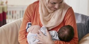 العلم والإيمان.. حليب الأم