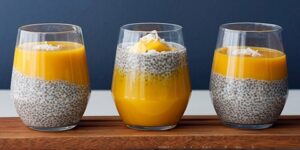 عصير المانغو مع بذور الشيا.. مشروب صحي وصيفي بامتياز