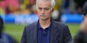 مورينيو: جئت إلى فنربخشة من أجل الألقاب