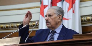 قوجيل يدعو الجزائريين للمشاركة بقوة في الرئاسيات القادمة