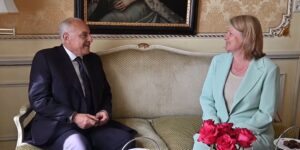 عطاف يستقبل رئيسة مجموعة الصداقة النمساوية-الصحراوية كارين شيلا