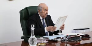 رئيس الجمهورية يترأس اجتماعا لمجلس الوزراء