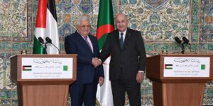 سفارة فلسطين تثمن قرار رئيس الجمهورية تسبيق دفع الشطر الثاني من المساهمة المالية في ميزانية السلطة الفلسطينية