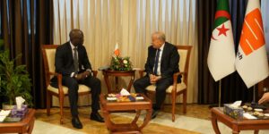 حشيشي يبحث مع نائب رئيس البنك الدولي لمنطقة الشرق الأوسط وشمال افريقيا سبل تعزيز التعاون