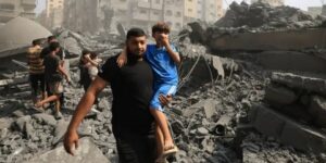 الشعبية: الاحتلال يُصعد من عدوانه على غزة ويقصف المدنيين بأسلحة محرمة دوليًا