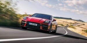 بمحرك V8 وقوة 493 حصان.. بورش باناميرا GTS 2025