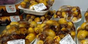 تفائلا بموسم جيد للتمور.. طرح التمر المبكر “المنقر” في أسواق غرداية