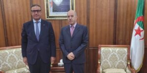 سايحي يستعرض مع السفير المصري علاقات التعاون والشراكة