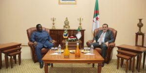 وزير العمل يبرز الزيادات في أجور الموظفين وتثمين منح التقاعد