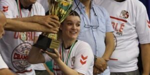 نادي كوسيدار يحقق فوزا تاريخيا على المولودية 