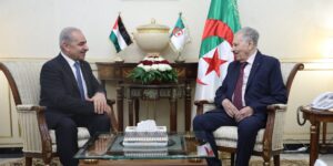 رئيس مجلس الأمة يندد بالمحاولات التي تهدف إلى إضعاف القضية الفلسطينية