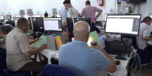 السلطة الوطنية المستقلة للانتخابات تنهي عملية دراسة ملفات التصريح بالترشح للرئاسيات هذا الخميس 