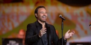 عاصي الحلاني ينبذ الطائفية ويكشف: أنا ابن مدرسة الإمام المغيب موسى الصدر