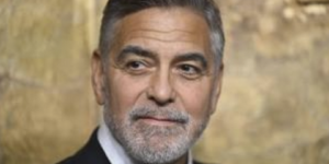 جورج كلوني يعلنها صراحة لبايدن: نحبك لكننا بحاجة إلى مرشح جديد