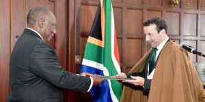 عيد الاستقلال: سفير الجزائر بجنوب إفريقيا يذكر بالقيم والمبادئ المقدسة للجزائر