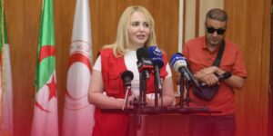 ابتسام حملاوي تؤكد أن الهلال الأحمر الجزائري يولي أهمية كبرى لمرافقة ودعم المتطوعين.. تأمين 20 ألف متطوع عبر الوطن لضمان حقوقهم