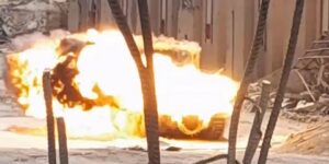 قسّاميان يفجران دبابة من مسافة صفر برفح وآخر يبعث رسالة لنتنياهو