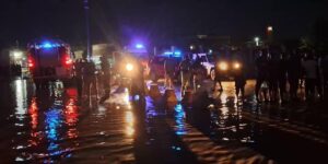 إنقاذ 10 أشخاص محصورين داخل سيارة بمجرى واد تمنراست