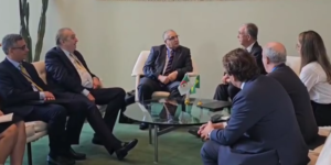 مقرمان يواصل لقاءاته الثنائية بنيويورك