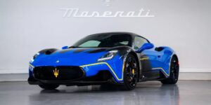 كرمت مودينا بتصميم فريد.. مازيراتي MC20 Tributo Modenese