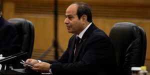 السيسي يدعو لاغتنام الفرصة وحماس ترفض “الإملاءات” الأمريكية