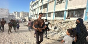 الاحتلال يقصف مدرسة تؤوي نازحين واشتباكات ضارية شرق دير البلح