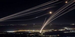 للمرة الأولى.. حزب الله يقصف مستوطنة بيت هيلل بعشرات الصواريخ