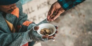 لا تكن بخيلا