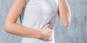 ألم الجانب الأيسر.. متى تُصبح زيارة الطبيب ضرورة؟