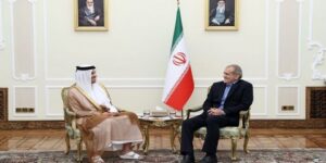 رئيس إيران: يجب إرغام حماة “إسرائيل” على وقف جرائمها في غزة