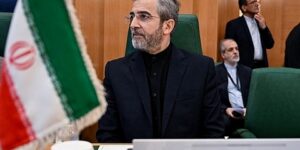 وزير الخارجية الإيراني: واشنطن شريكة للاحتلال في جرائمه وليس وسيطا في المحادثات