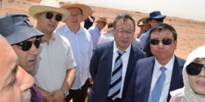 وفد جزائري-صيني في زيارة عمل في إطار تجسيد مشروع مركب الحديد والصلب