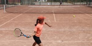 ألعاب ماسترز الشباب “ذكور وإناث” بباش جراح.. رؤساء المجموعات يسيطرون على منافسات التنس