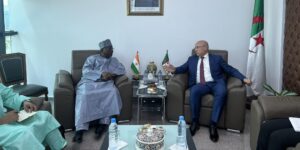 مشاريع تجارية هامة محور مباحثات بين زيتوني ووزير التجارة والصناعة النيجري