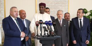 الوزير الأول النيجري يؤكد رغبة بلاده بالإسراع في إنجاز المشاريع المشتركة مع الجزائر