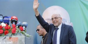 رئاسيات: حساني شريف يدعو إلى التوجه بقوة لصناديق الاقتراع