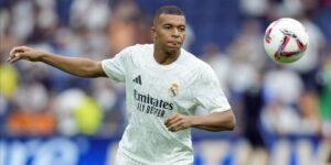 ثقة أنشيلوتي كبيرة فيه.. مبابي عازم على التأقلم مع “رقم 9”