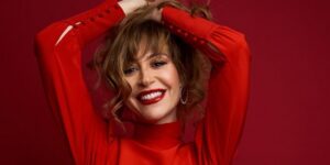 سابقة في مشوارها الفني.. أربعة أفلام دفعة واحدة لمنة شلبي