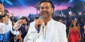 راغب علامة يرد على انتقادات حضور حفل زفاف سياسي: يا جبل ما يهزك ريح