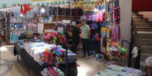 معارض تجارية لبيع الأدوات والمستلزمات المدرسية بولايات الجنوب