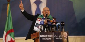 حساني شريف يتعهد بتوفير كل الظروف لتشجيع الشباب على الاستثمار في القطاع الفلاحي