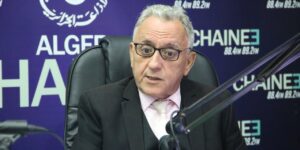 كبار المسؤولين الفرنسيين يقضون عطلهم مجانا بالمغرب مقابل انحياز الإليزيه إلى المخزن