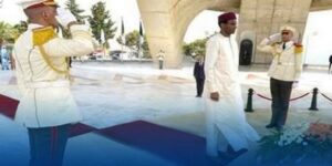 الوزير الأول النيجري يضع إكليلا من الزهور أمام النصب التذكاري المخلد لشهداء الثورة التحريرية