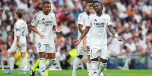 ريال مدريد يضغط للتعاقد مع أرنولد ودايفيز