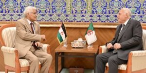 عطاف يبحث مع محمد سيداتي تطورات قضية تصفية الاستعمار في الصحراء الغربية