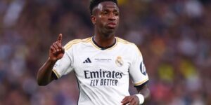 السعوديون يقدمون عرضا خياليا لفينيسيوس